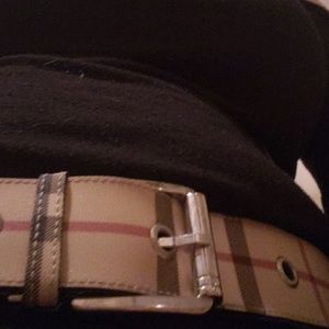 Burberry belt